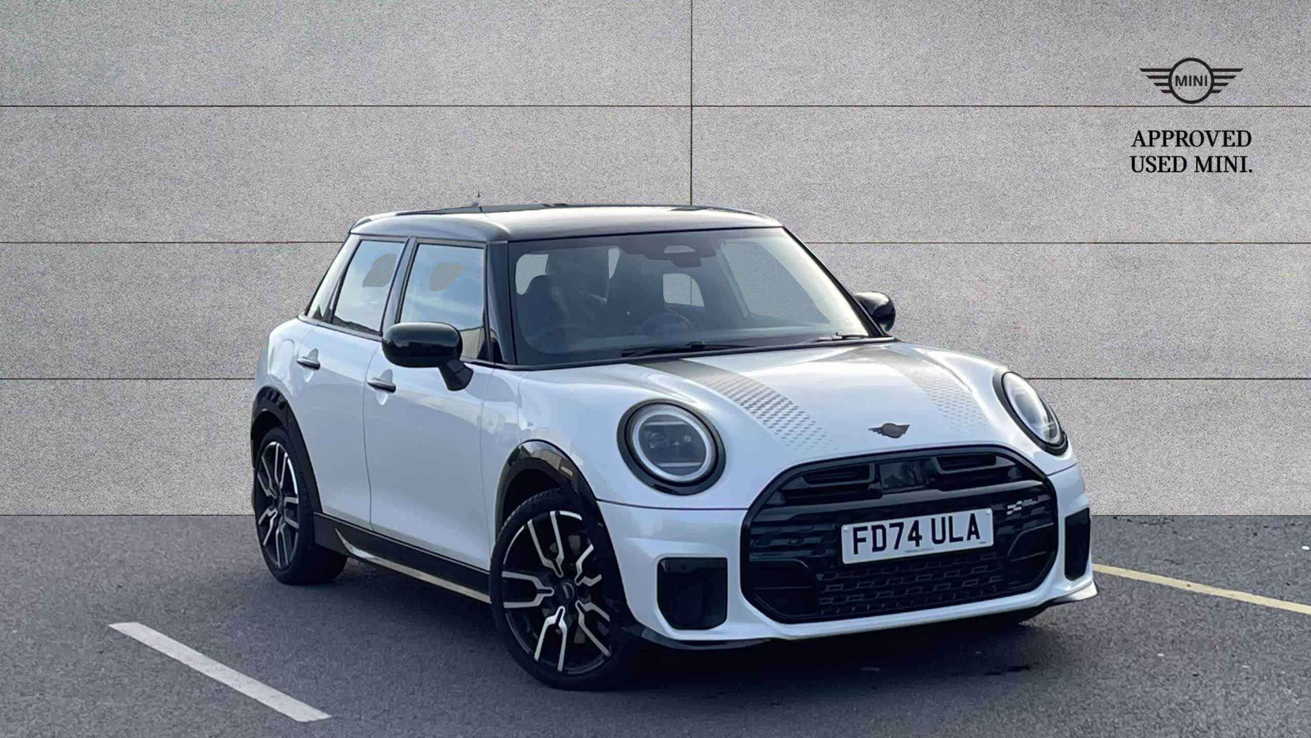 Main listing image - MINI Hatchback 5dr