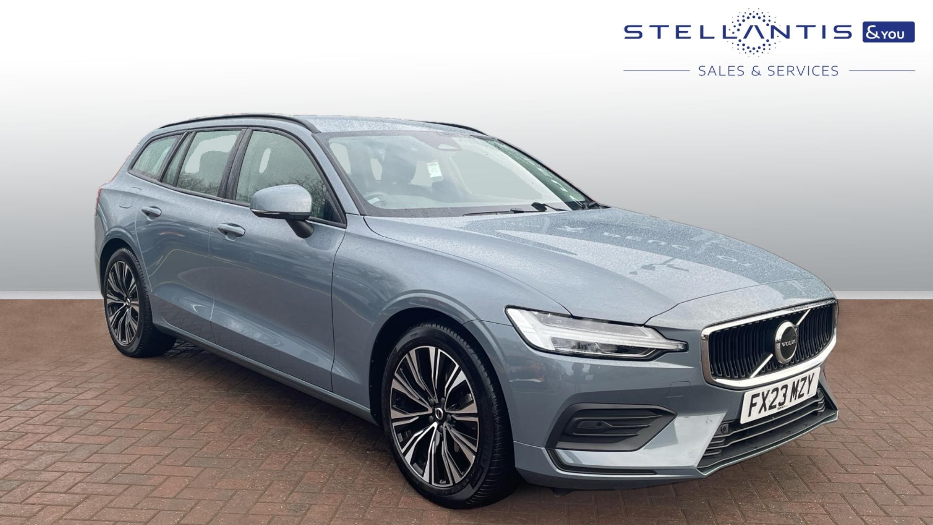 Main listing image - Volvo V60