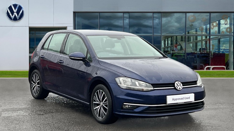 Main listing image - Volkswagen Golf