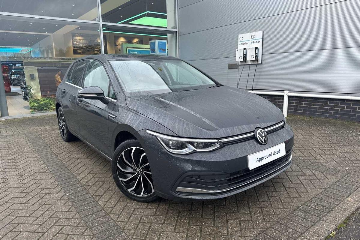 Main listing image - Volkswagen Golf