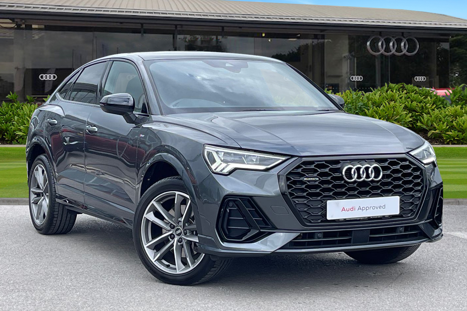 Main listing image - Audi Q3