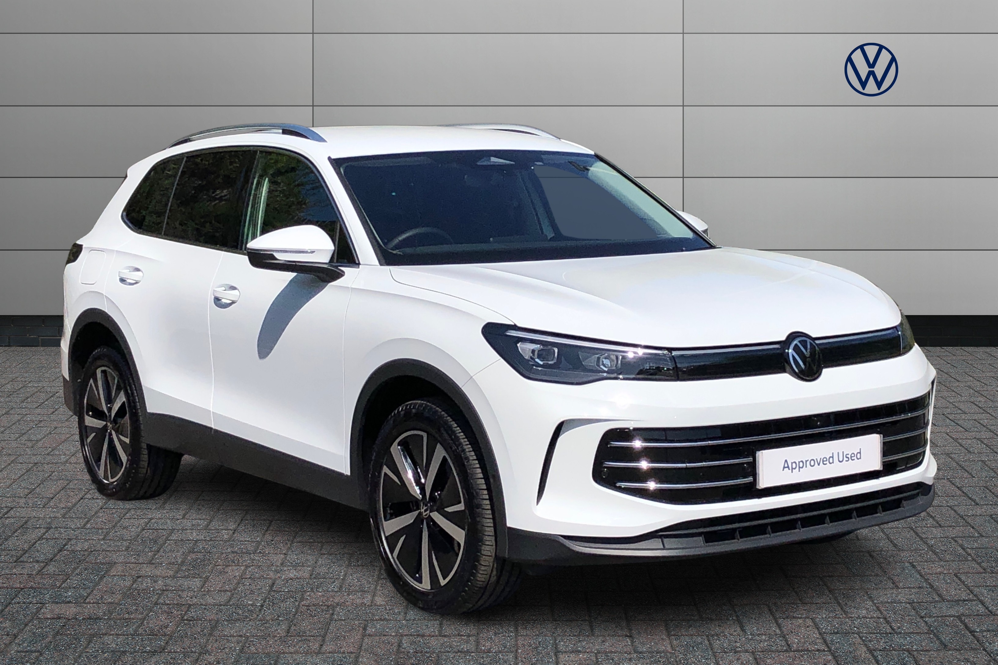 Main listing image - Volkswagen Tiguan