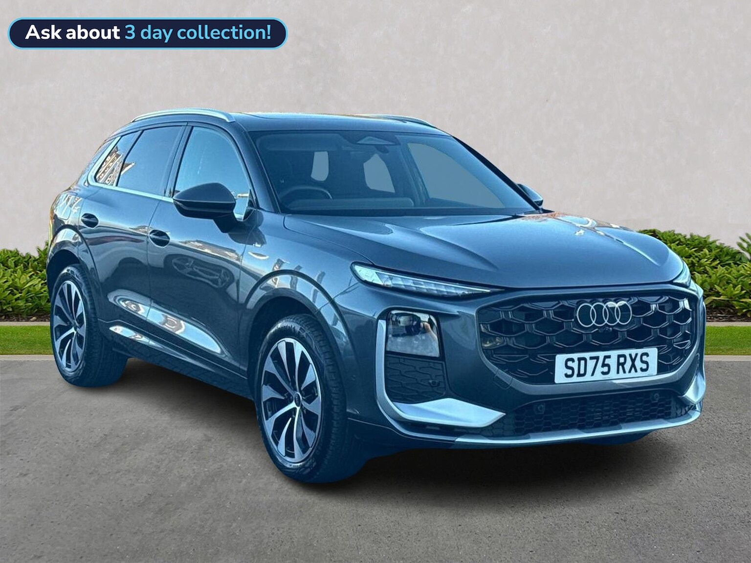 Main listing image - Audi Q3