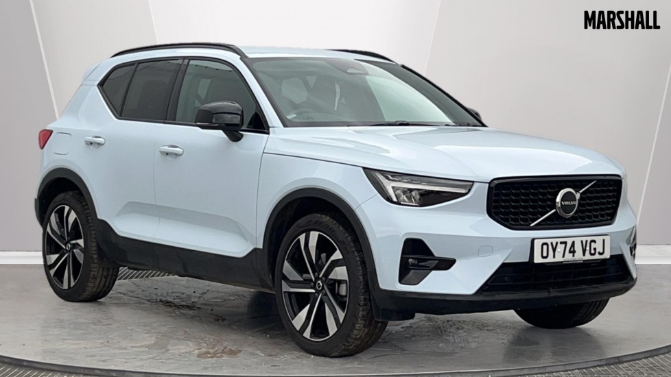 Main listing image - Volvo XC40