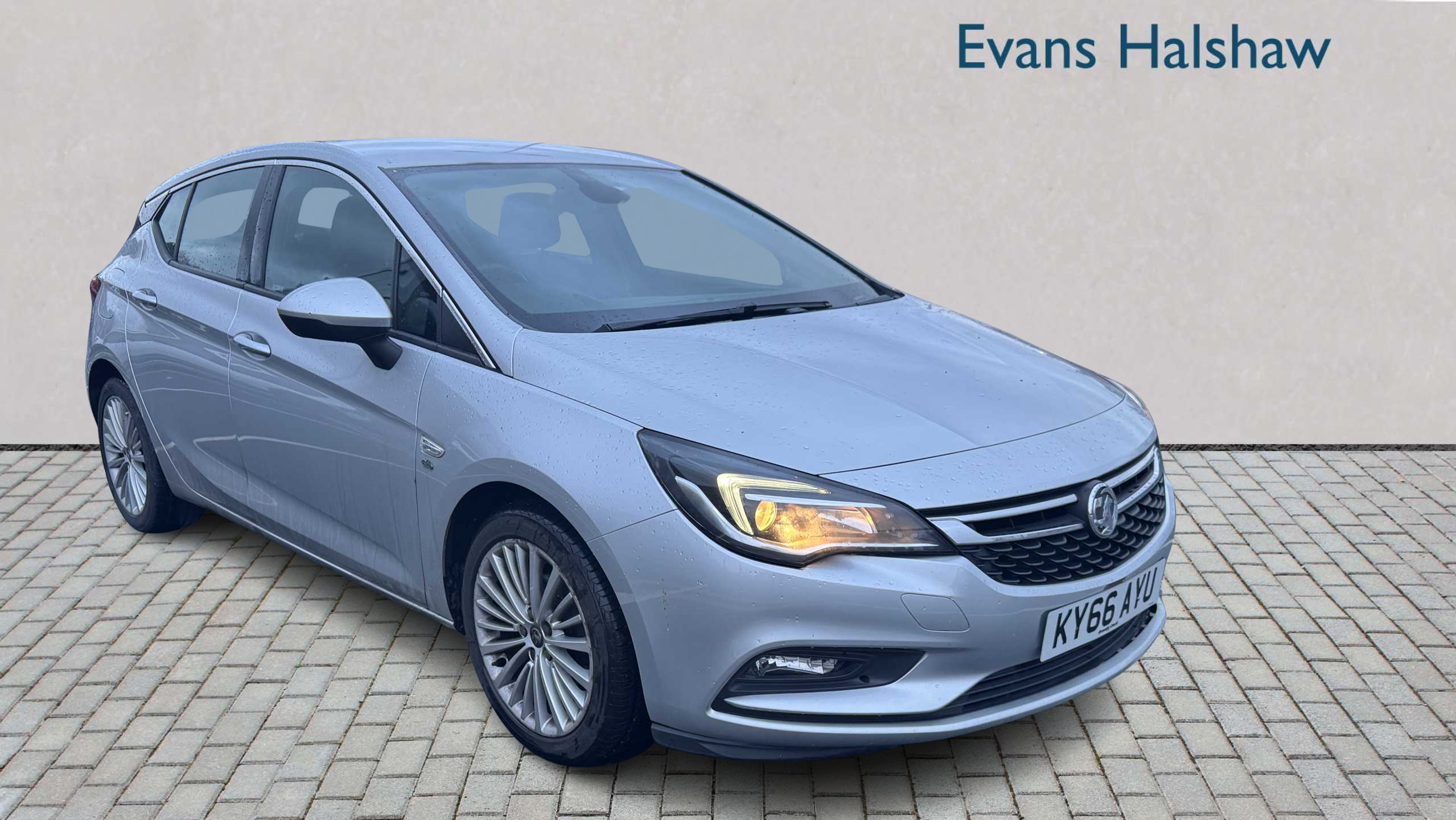 Main listing image - Vauxhall Astra