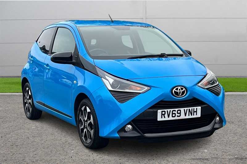 Main listing image - Toyota Aygo