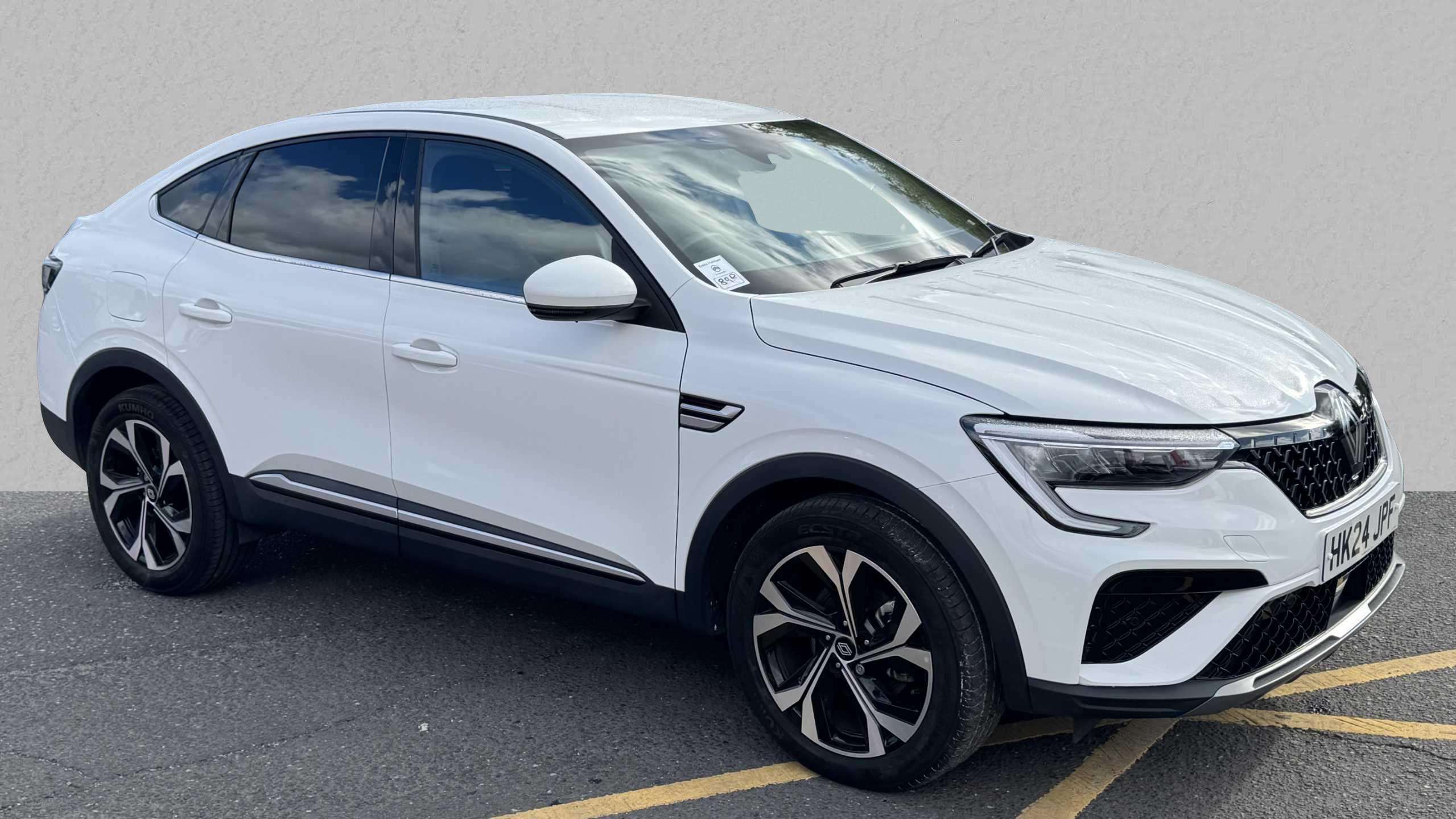 Main listing image - Renault Arkana