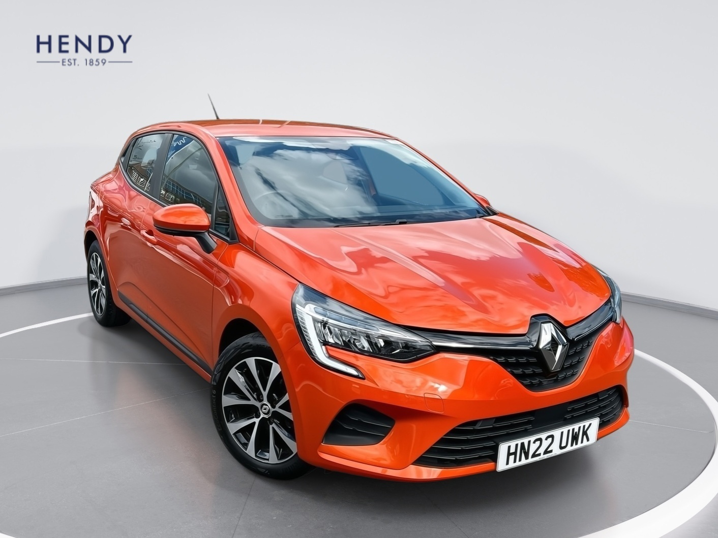 Main listing image - Renault Clio