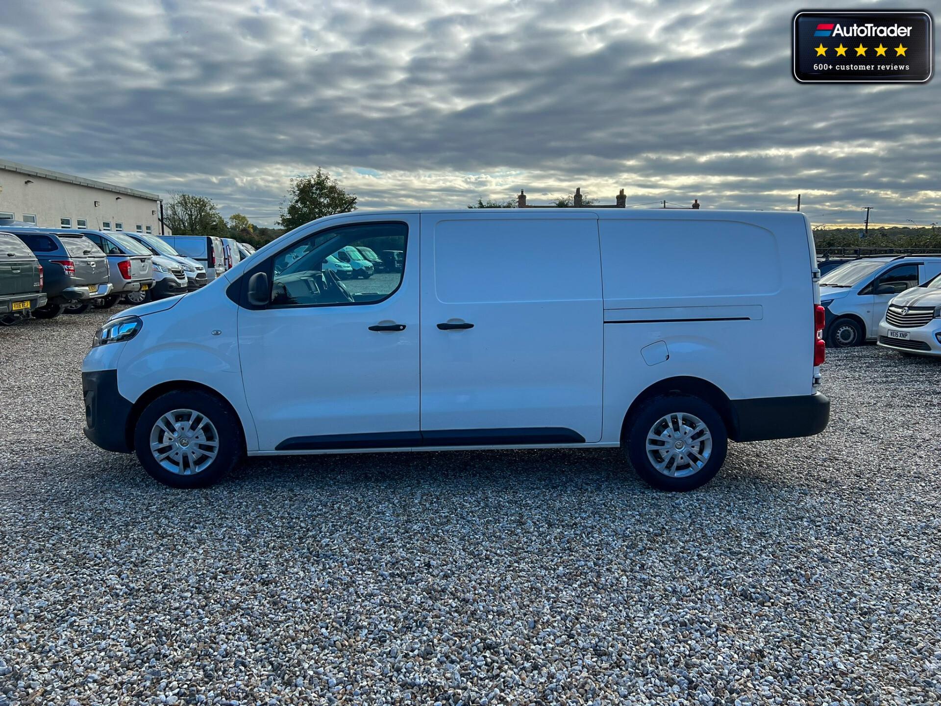 Main listing image - Vauxhall Vivaro