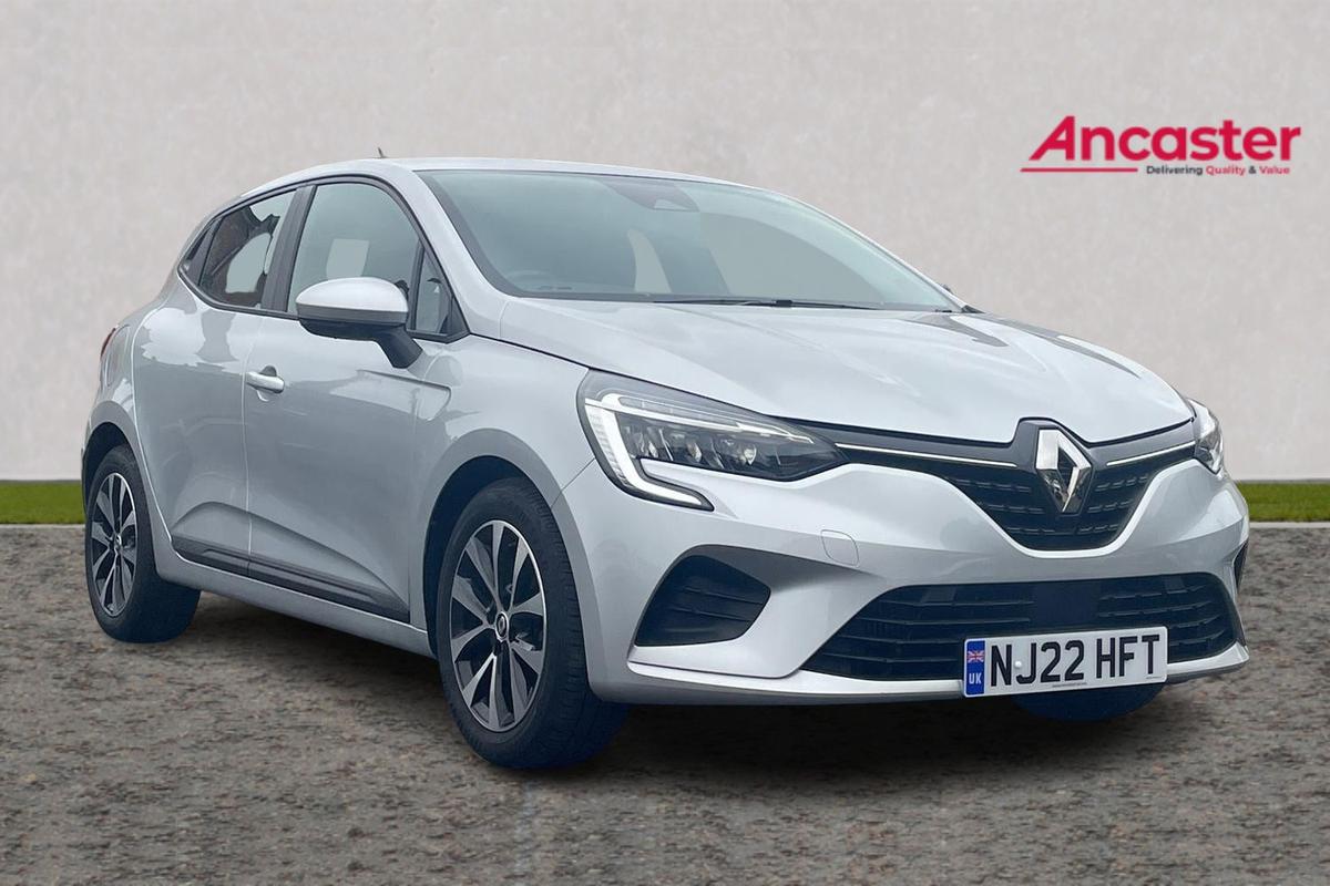 Main listing image - Renault Clio