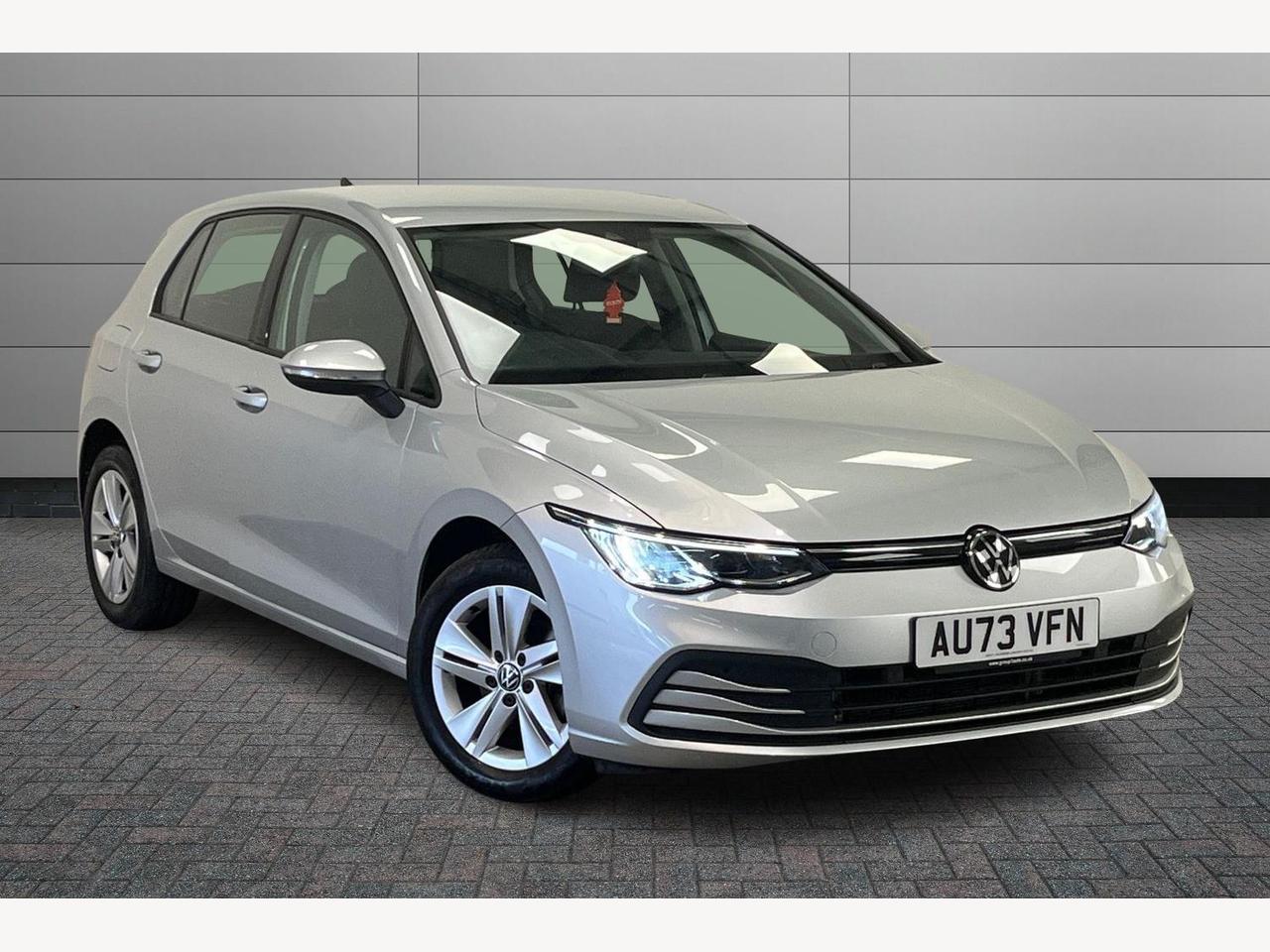 Main listing image - Volkswagen Golf