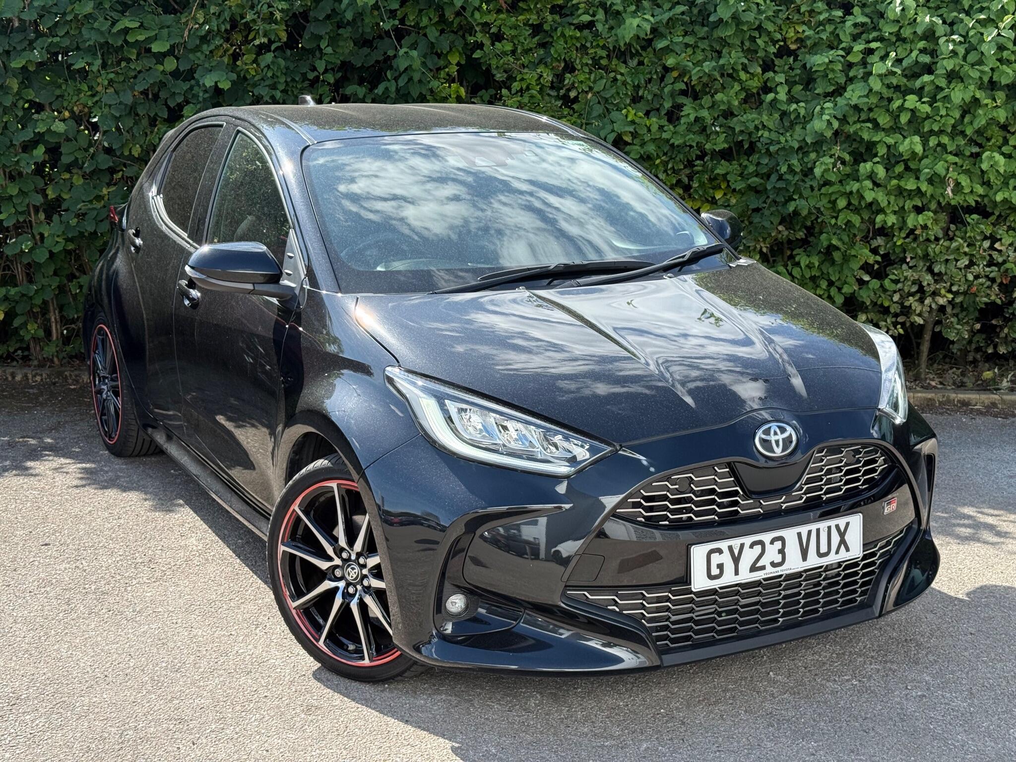 Main listing image - Toyota Yaris