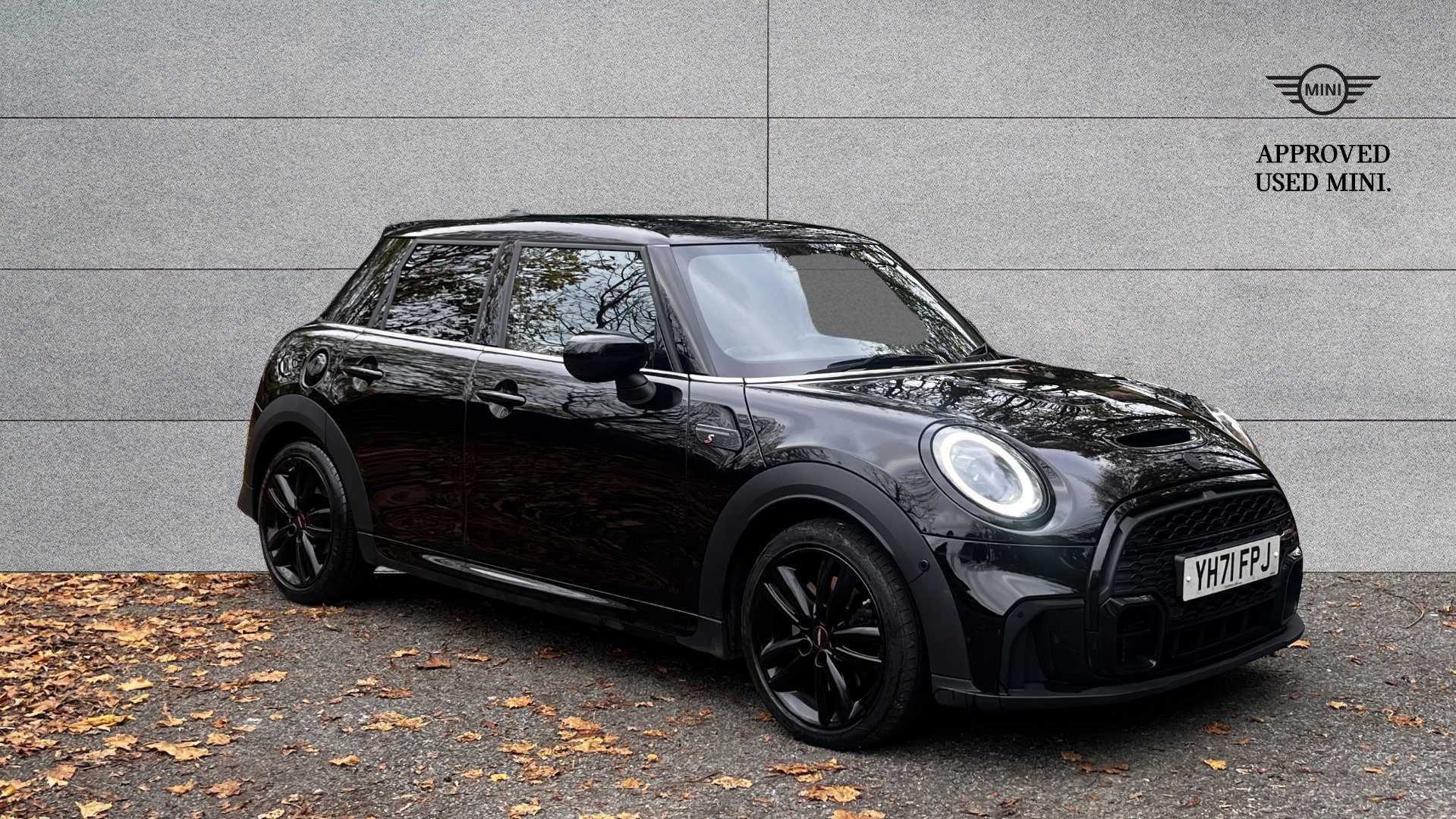 Main listing image - MINI Hatchback 5dr