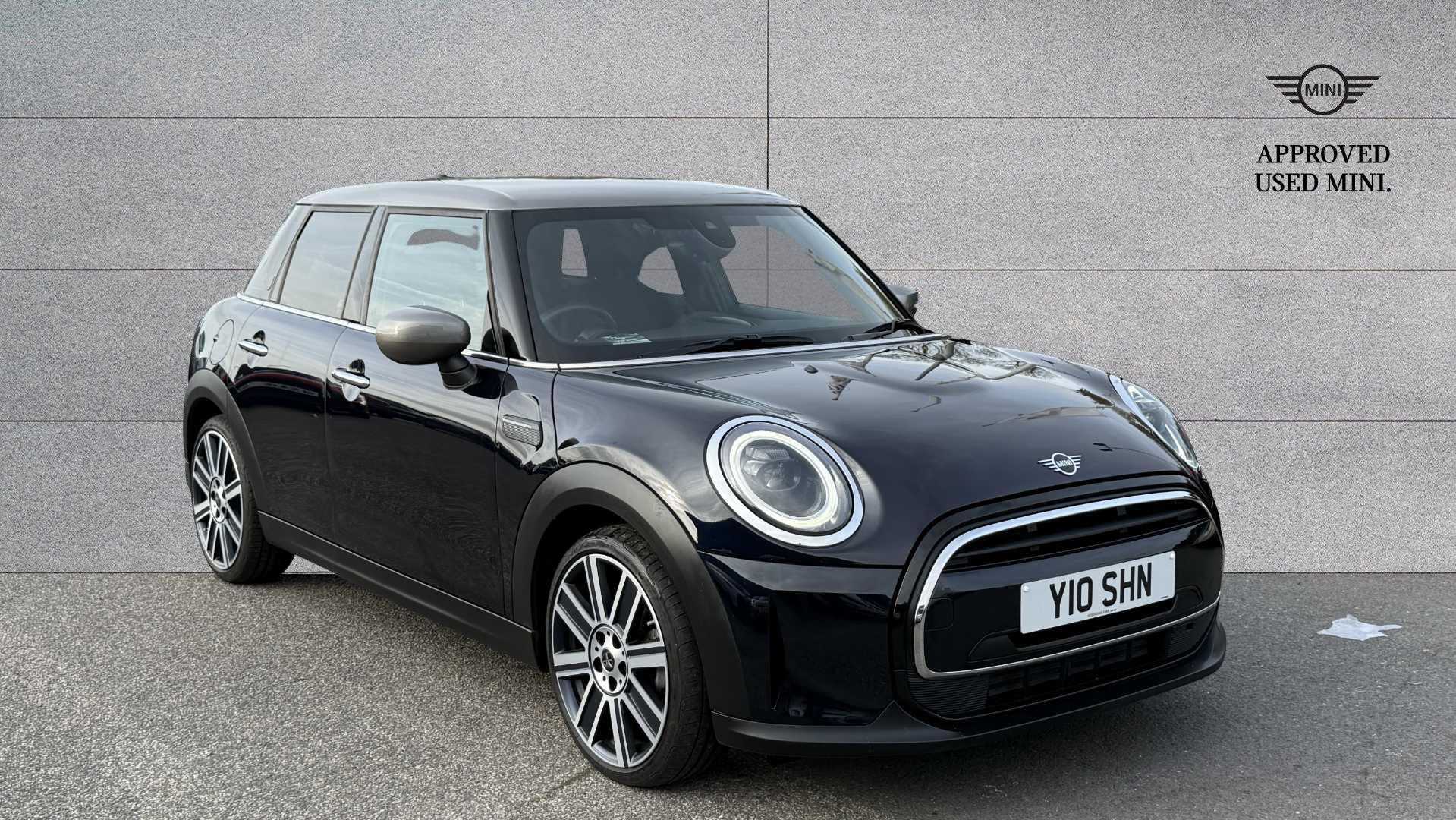 Main listing image - MINI Hatchback 5dr