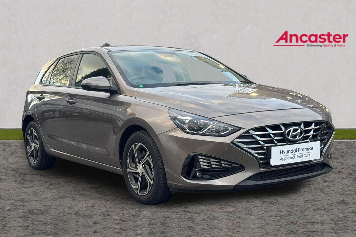 Main listing image - Hyundai i30