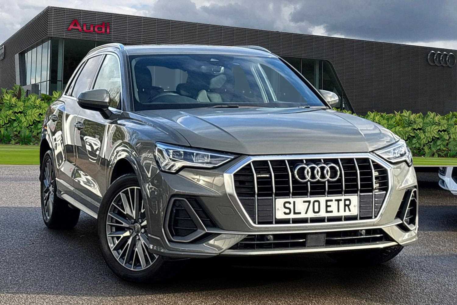 Main listing image - Audi Q3