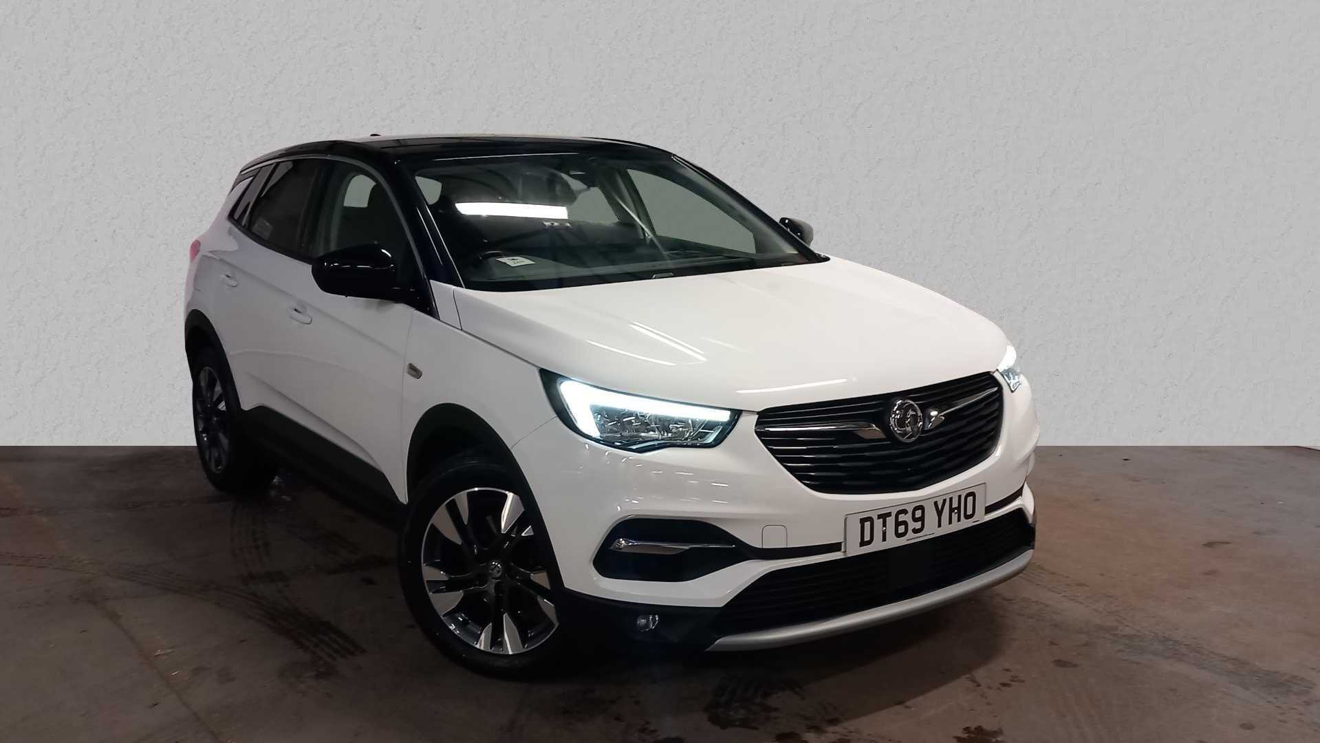 Main listing image - Vauxhall Grandland X