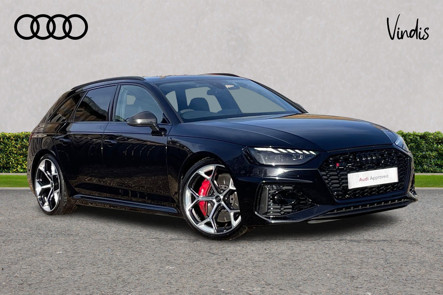 Main listing image - Audi RS4