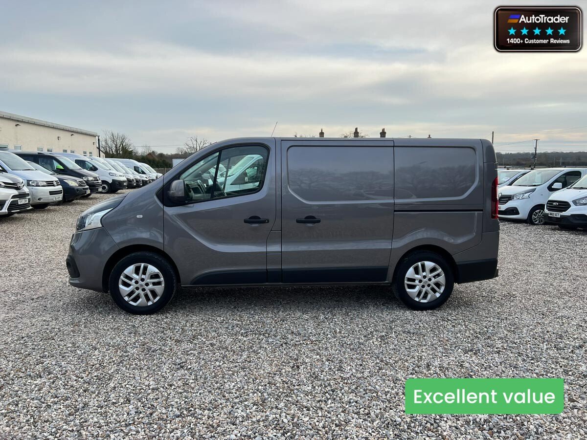 Main listing image - Renault Trafic