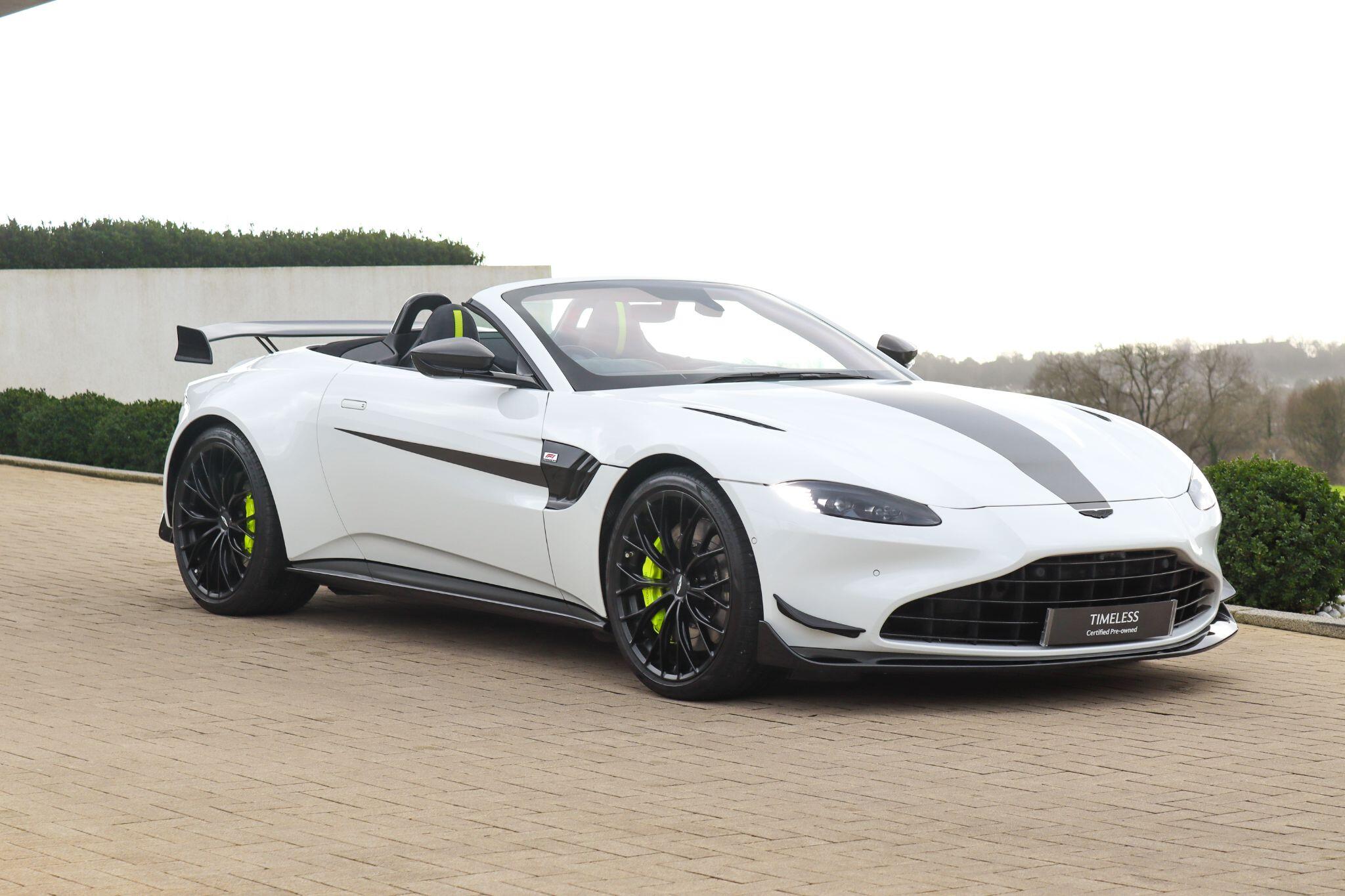 Main listing image - Aston Martin Vantage