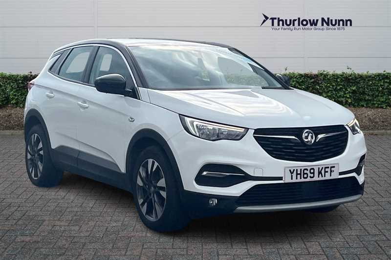 Main listing image - Vauxhall Grandland X