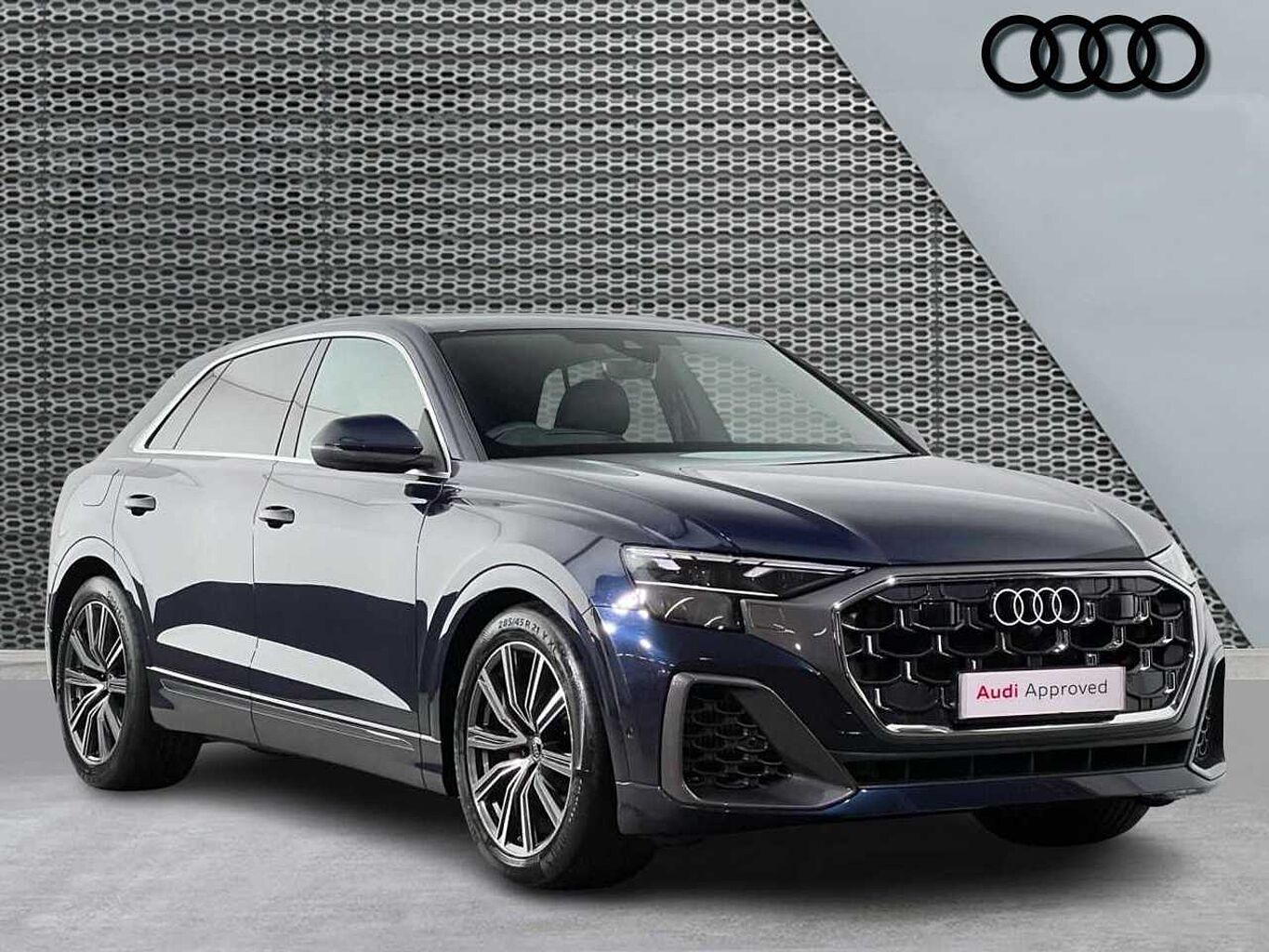Main listing image - Audi Q8
