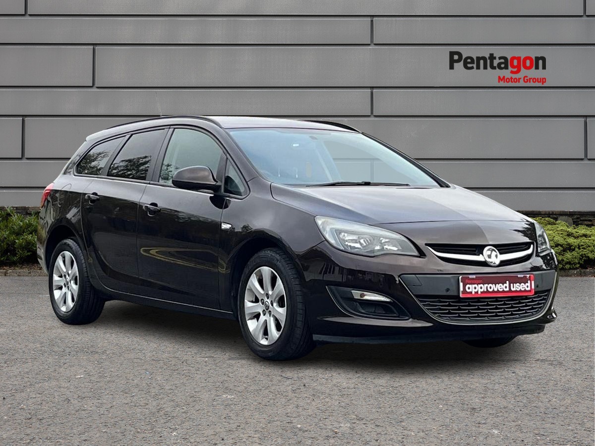 Main listing image - Vauxhall Astra Sports Tourer