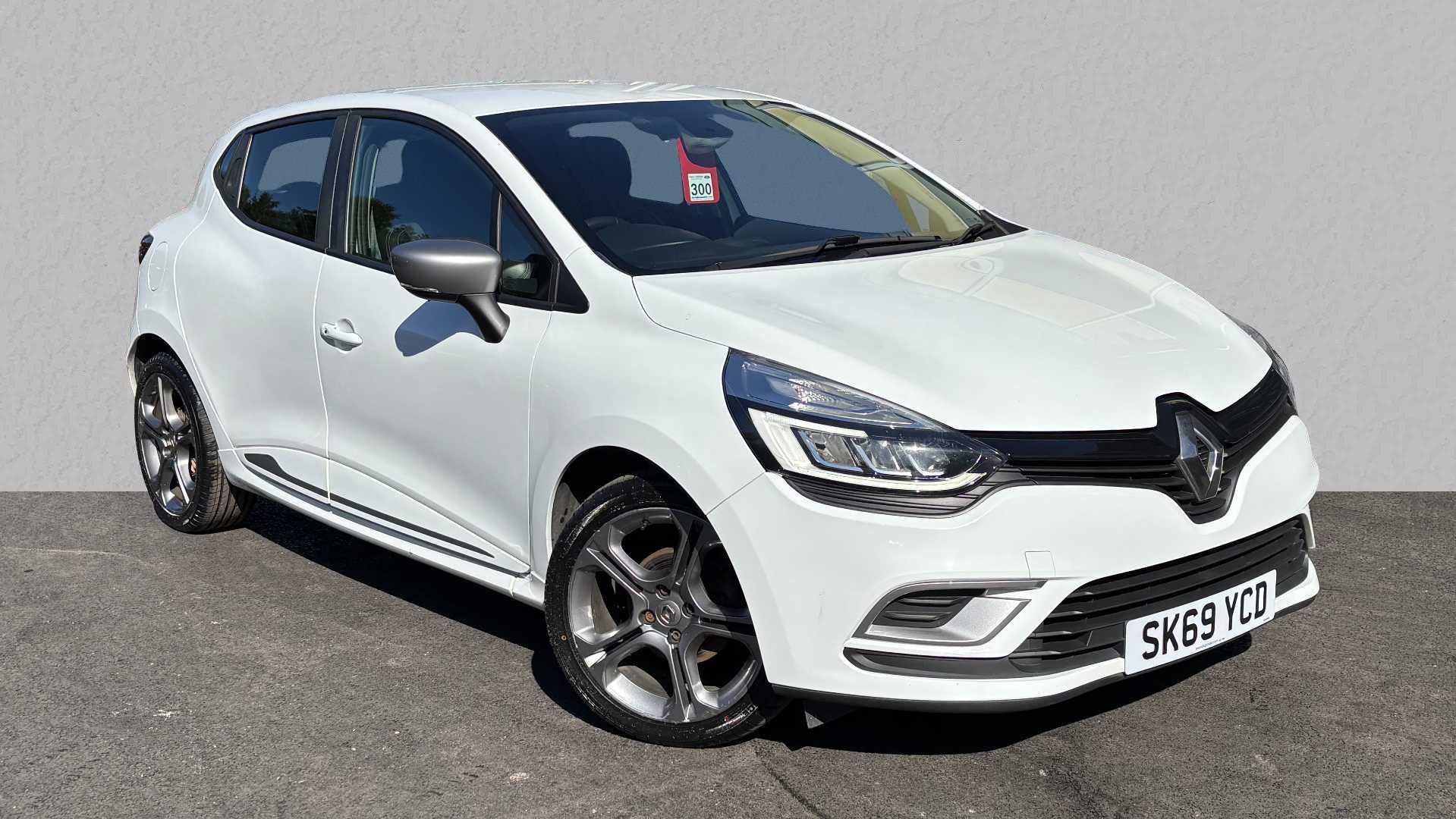Main listing image - Renault Clio