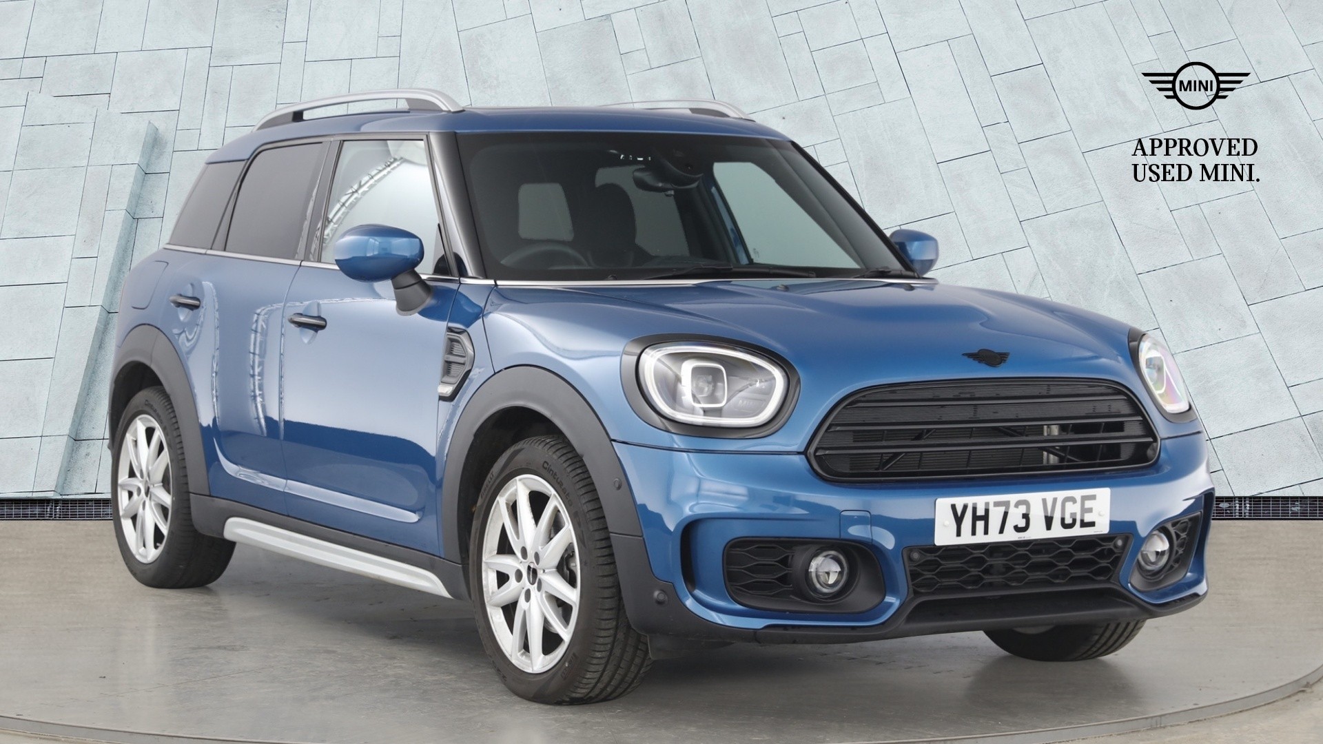 Main listing image - MINI Countryman