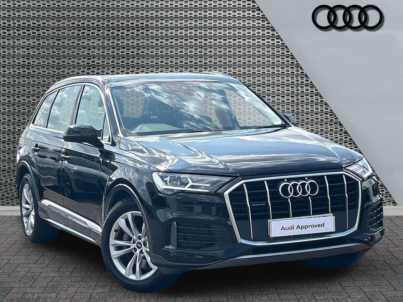Main listing image - Audi Q7