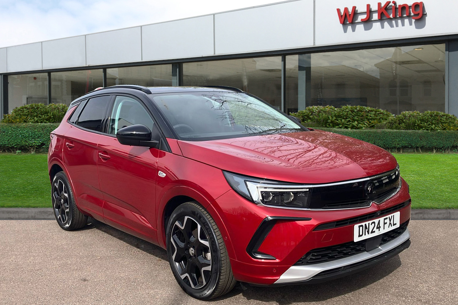 Main listing image - Vauxhall Grandland
