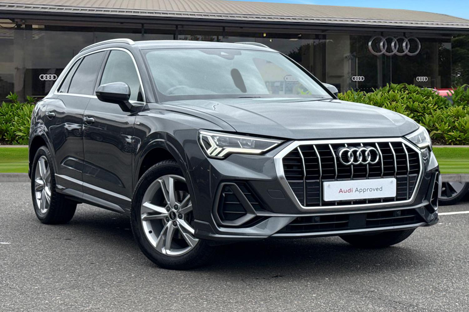 Main listing image - Audi Q3