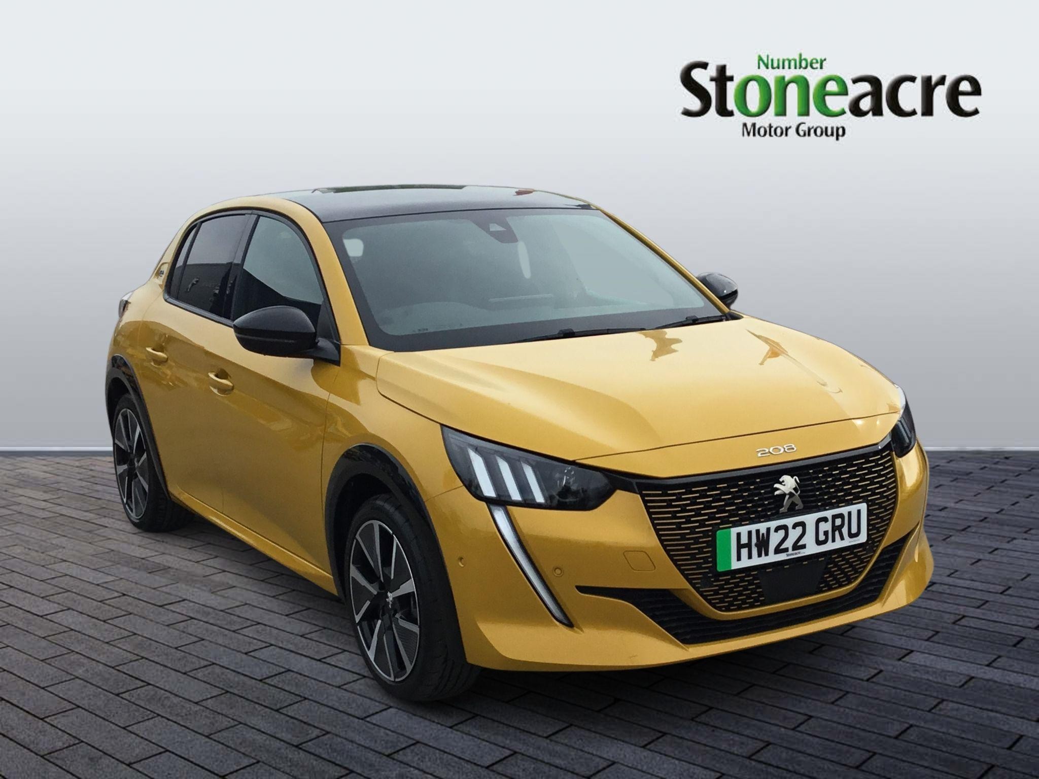 Main listing image - Peugeot e-208
