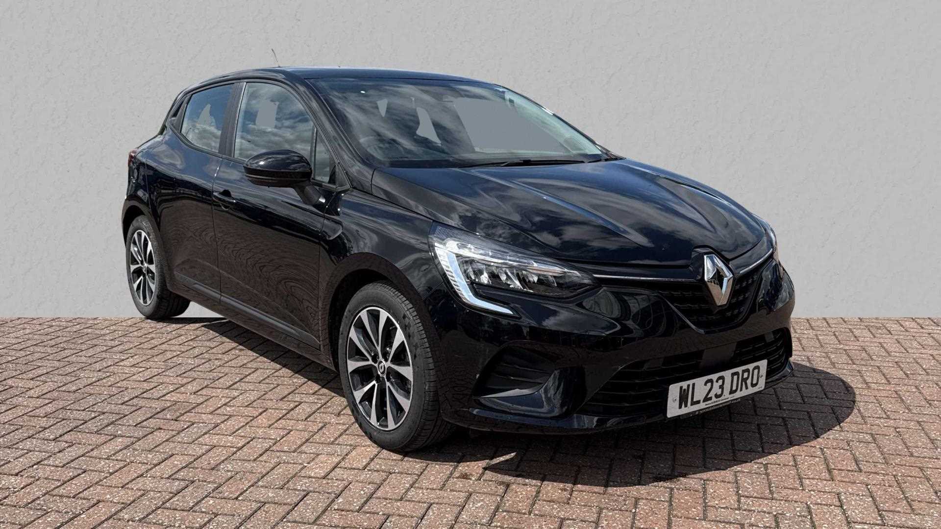 Main listing image - Renault Clio