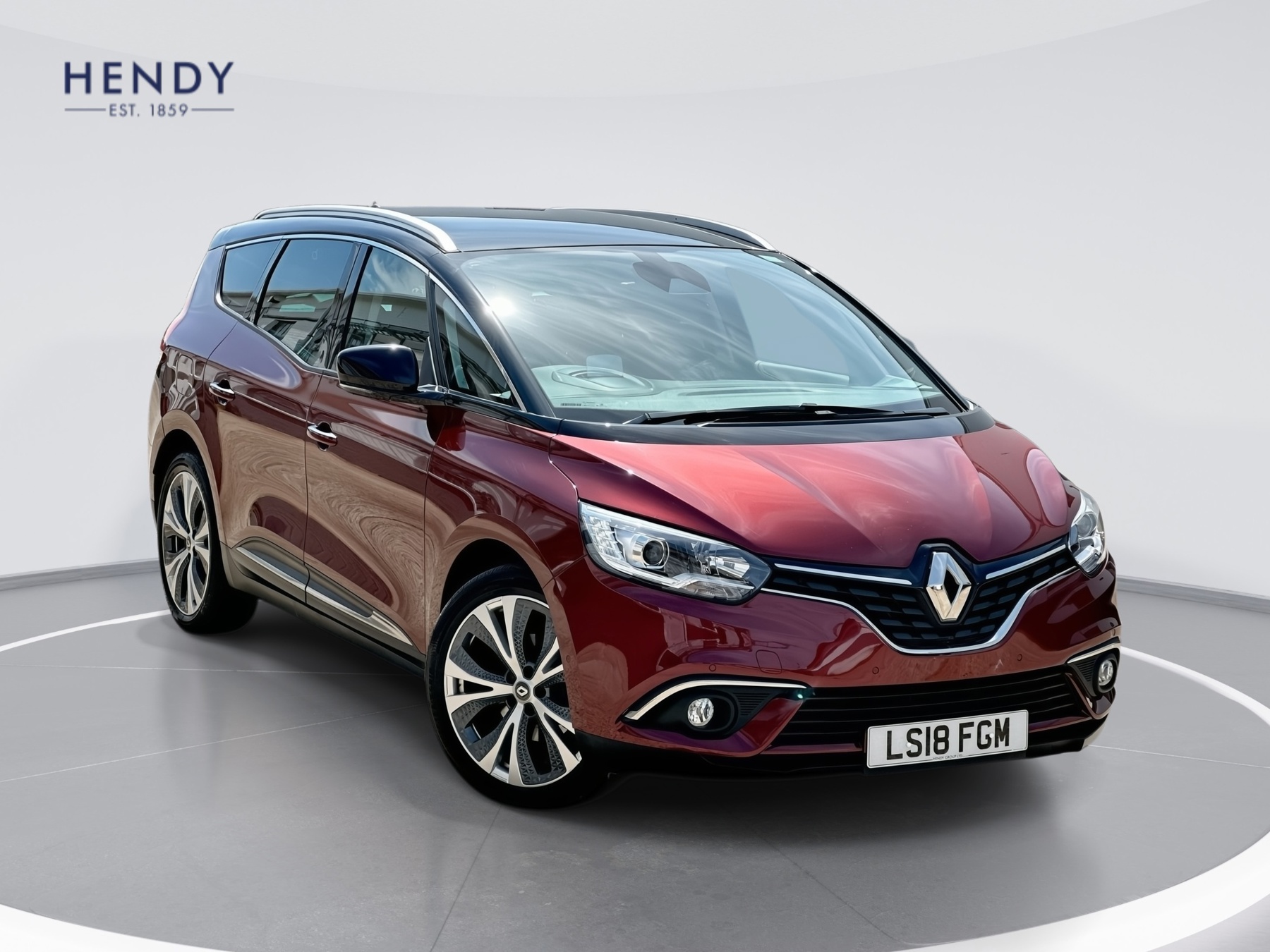 Main listing image - Renault Grand Scenic