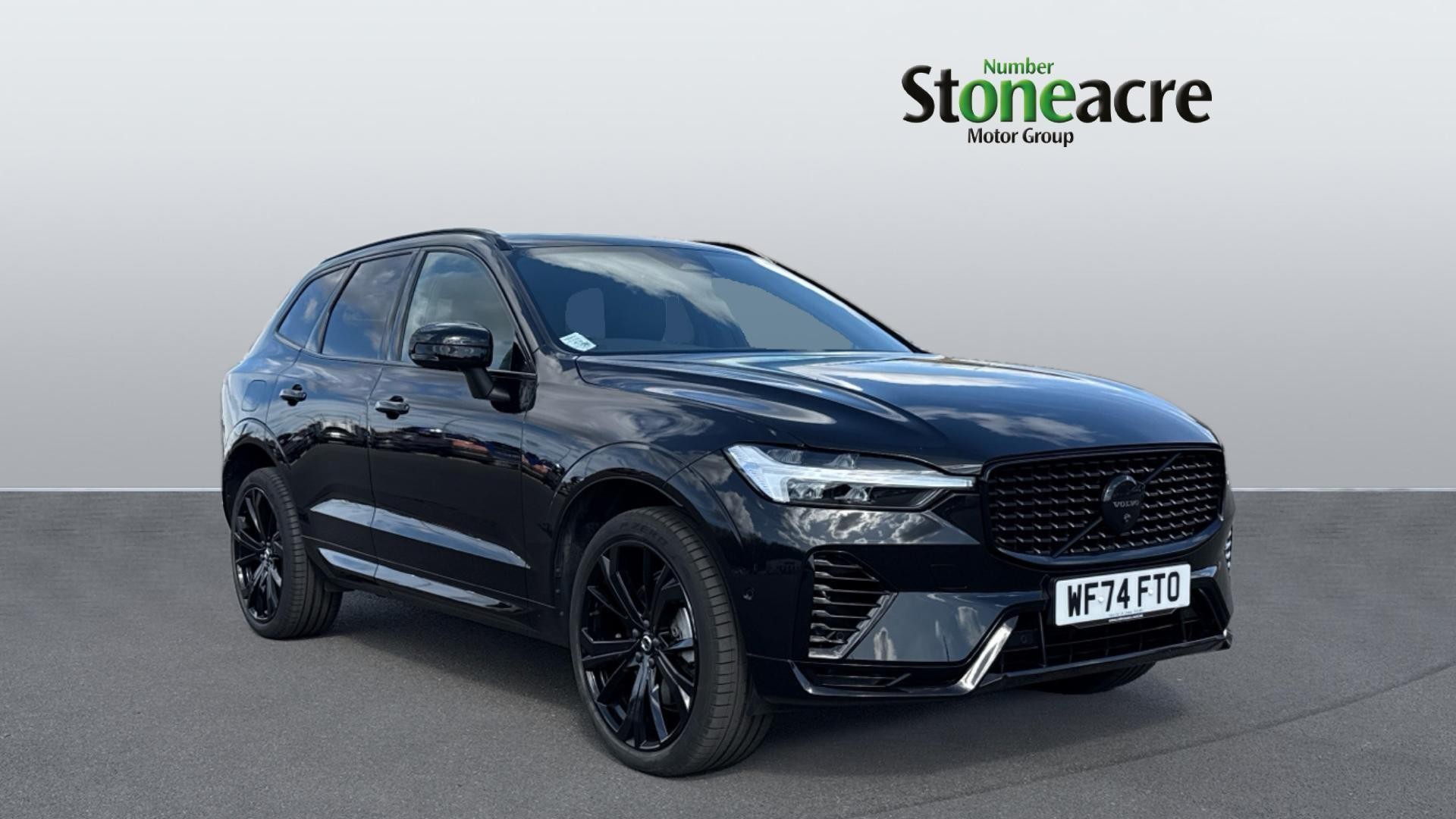 Main listing image - Volvo XC60