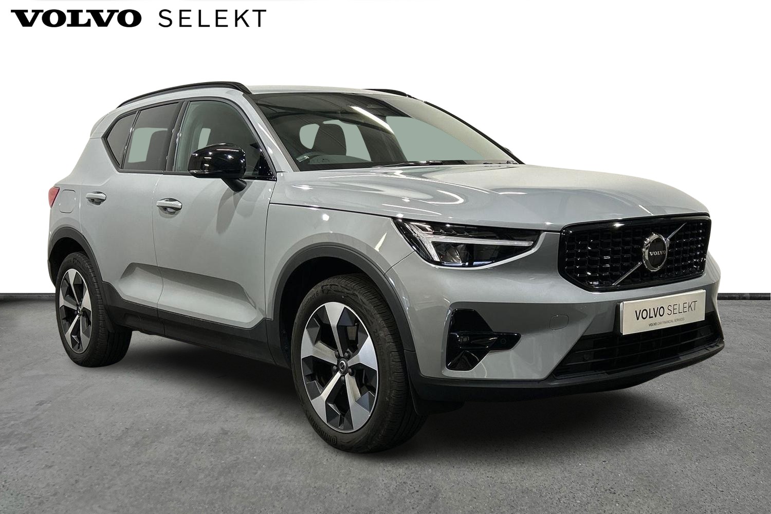 Main listing image - Volvo XC40