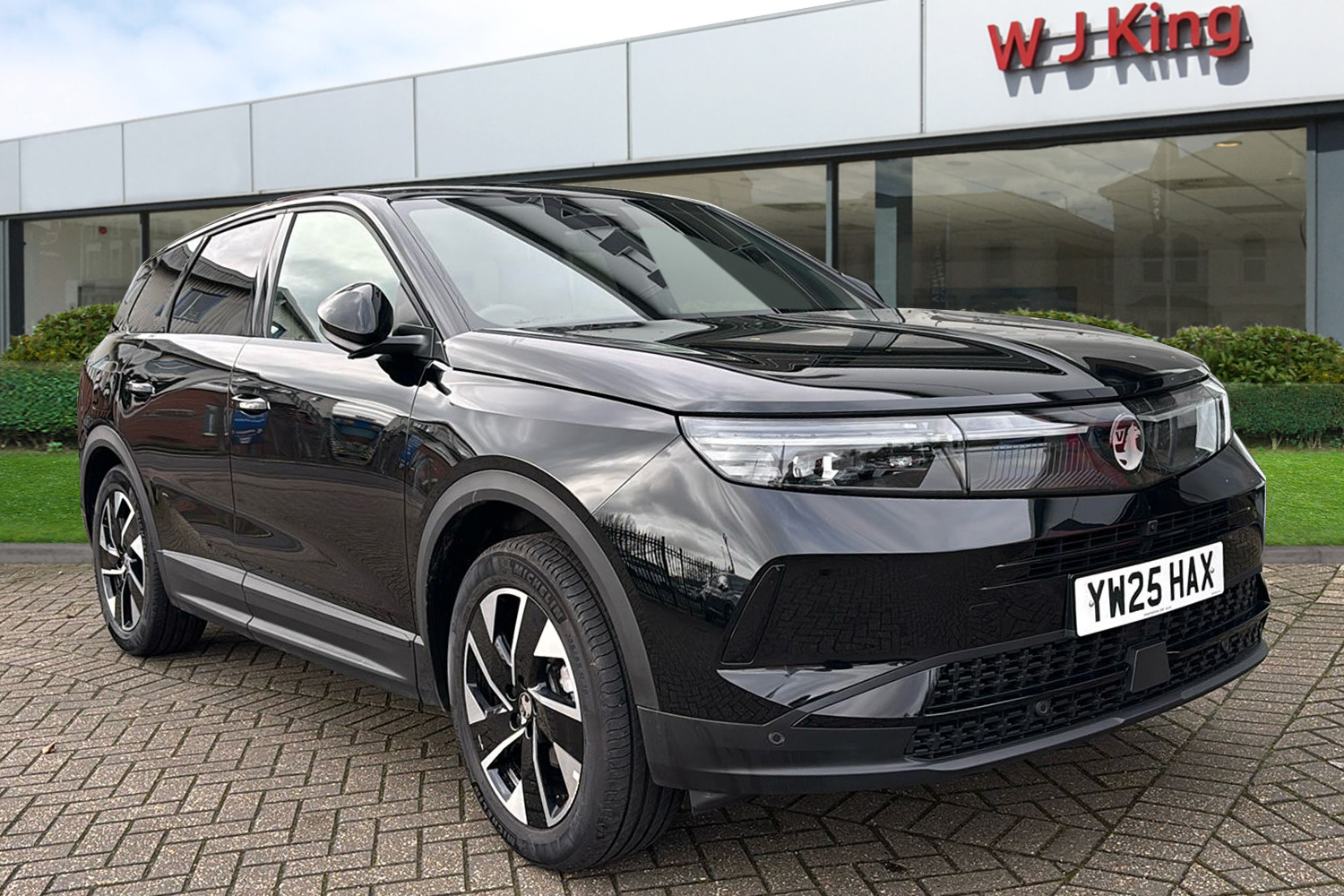 Main listing image - Vauxhall Grandland