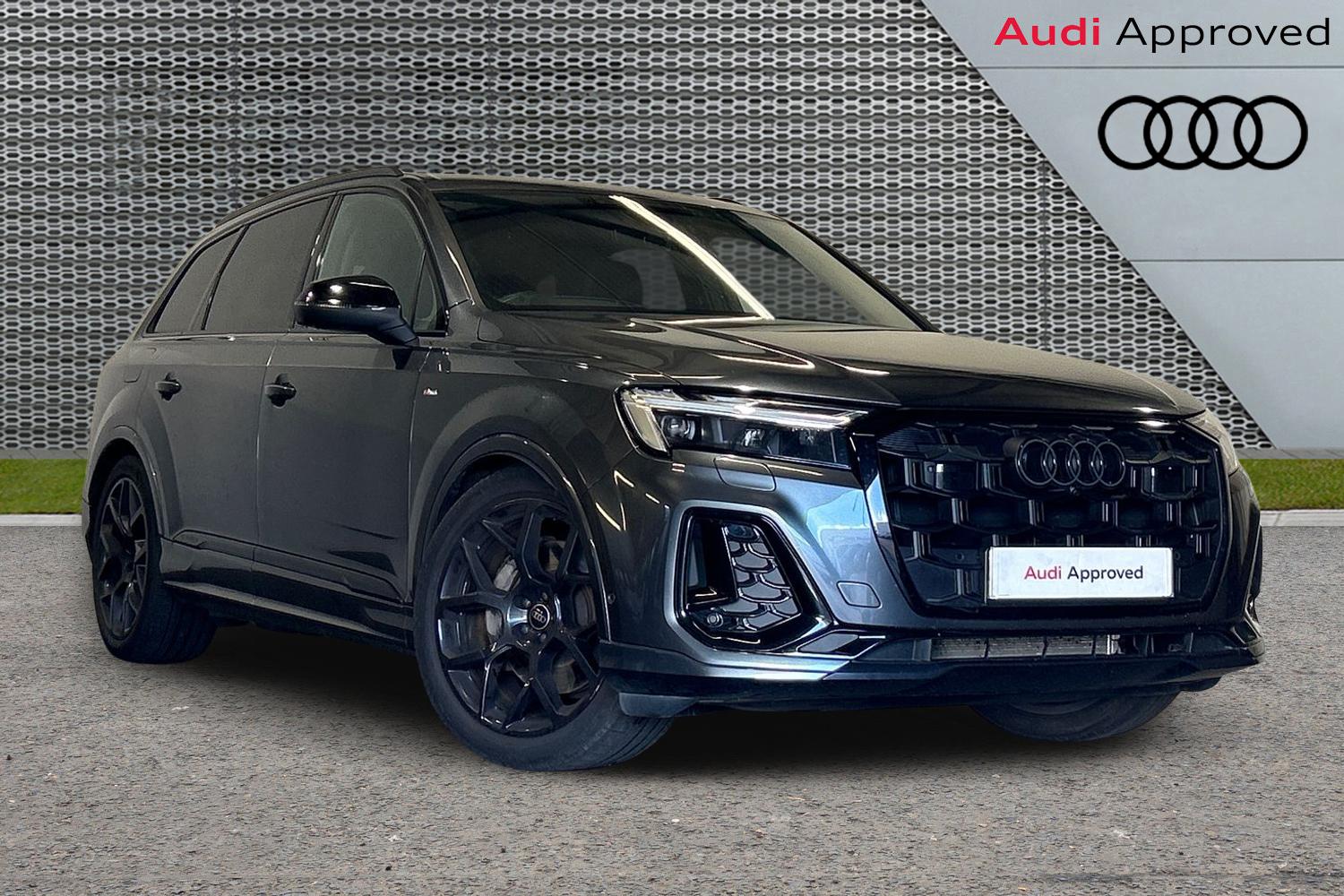 Main listing image - Audi Q7