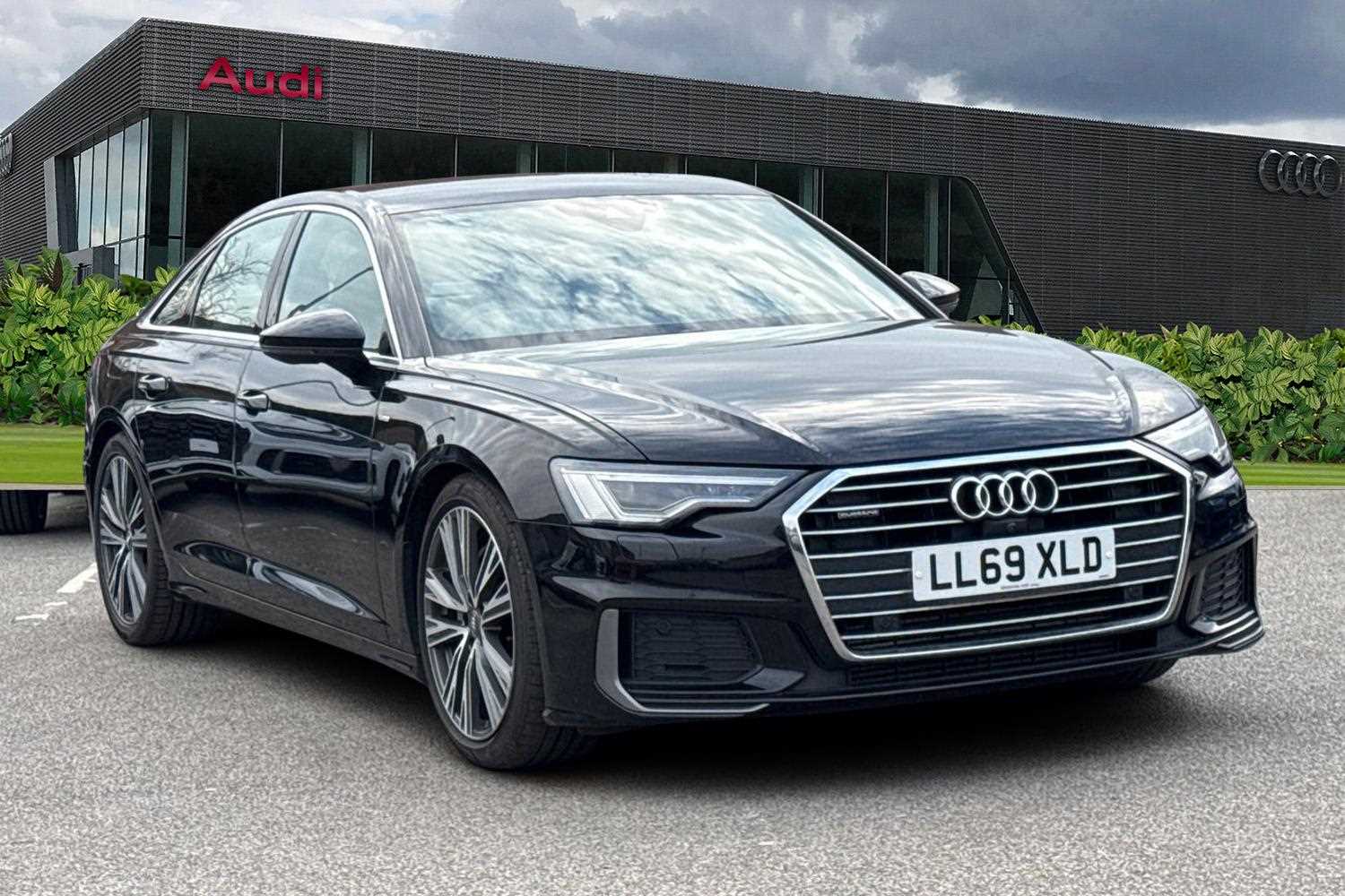 Main listing image - Audi A6