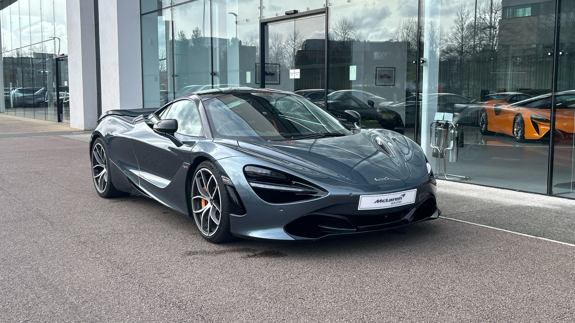 Main listing image - McLaren 720
