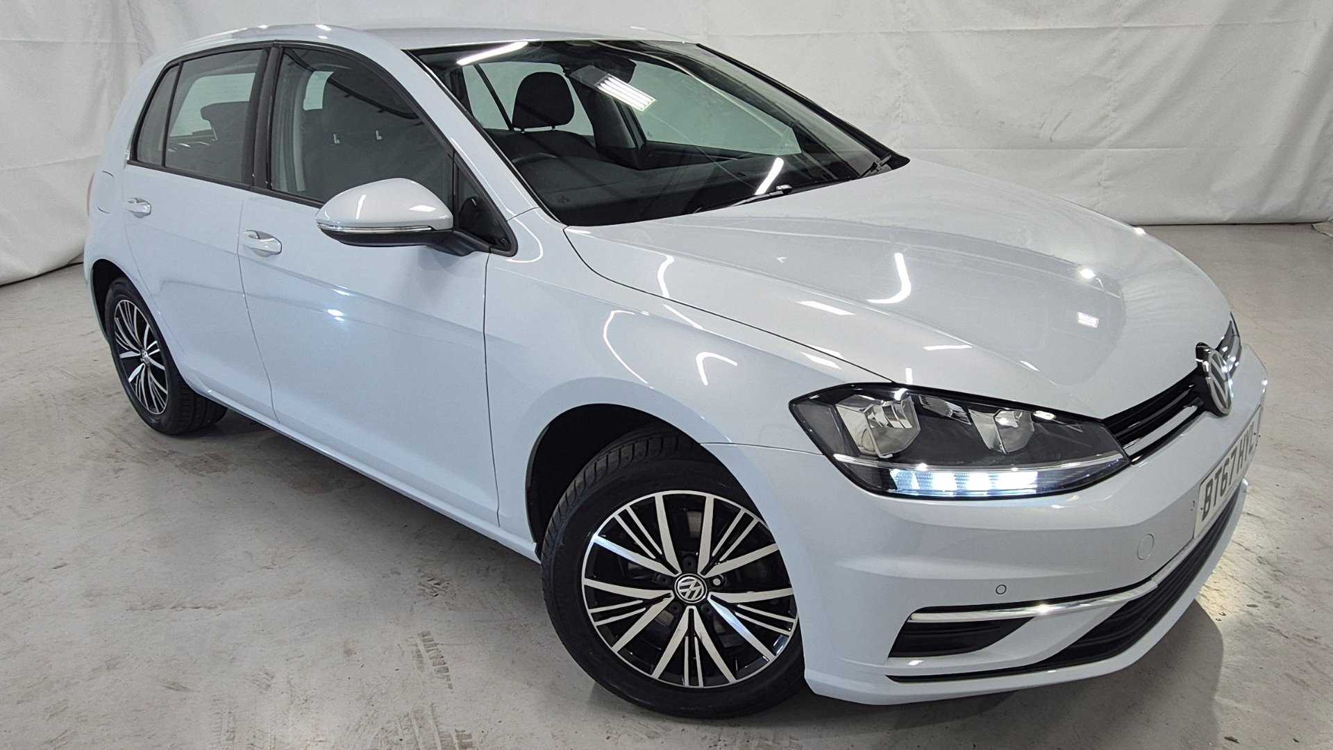 Main listing image - Volkswagen Golf