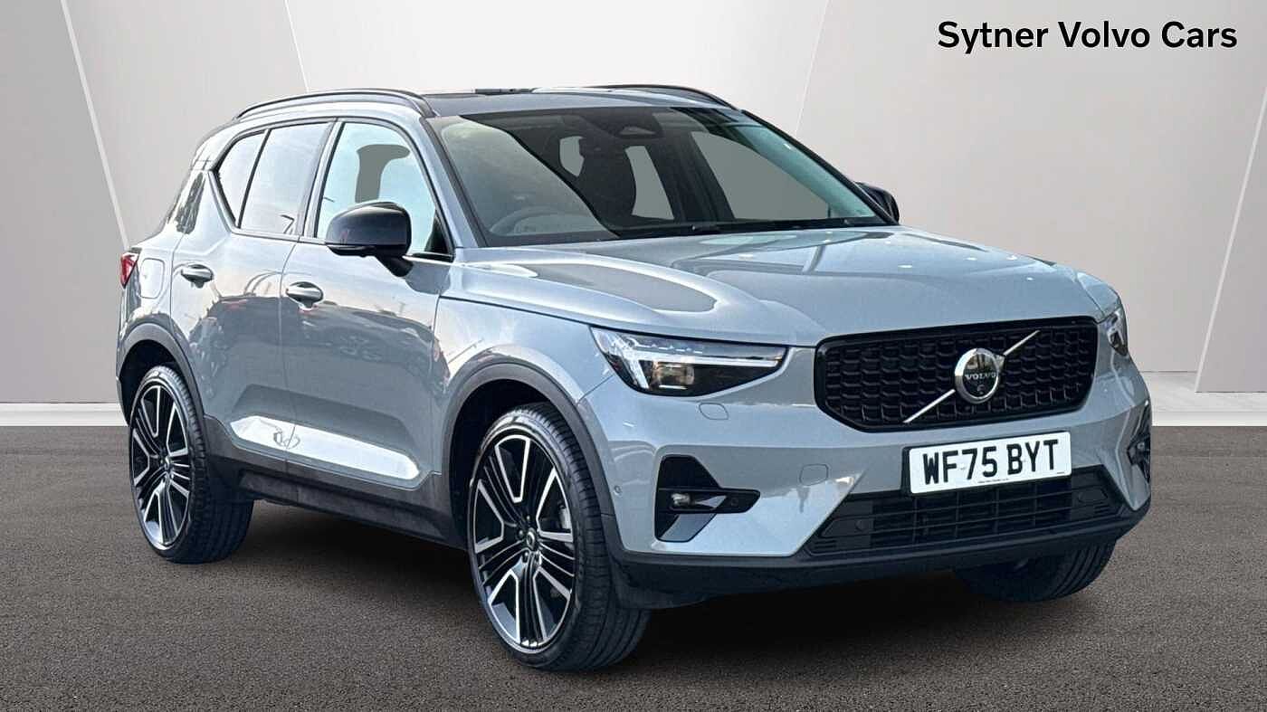 Main listing image - Volvo XC40