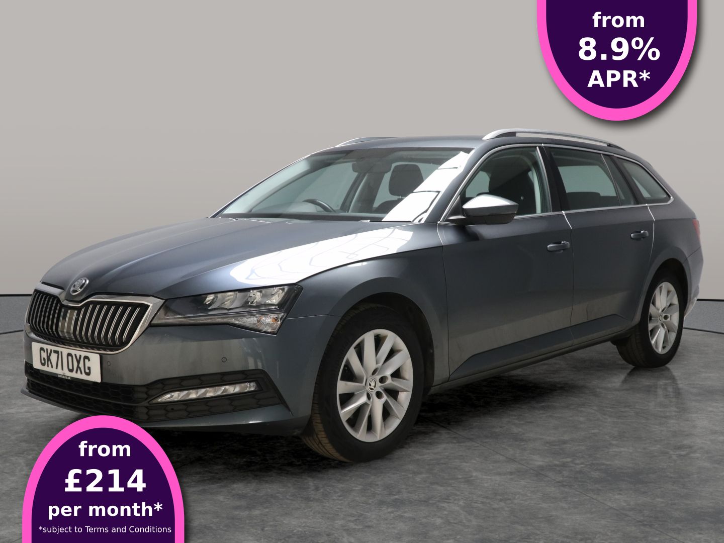 Main listing image - Skoda Superb Estate