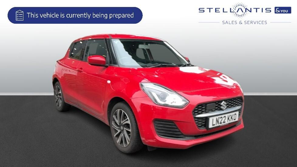 Main listing image - Suzuki Swift