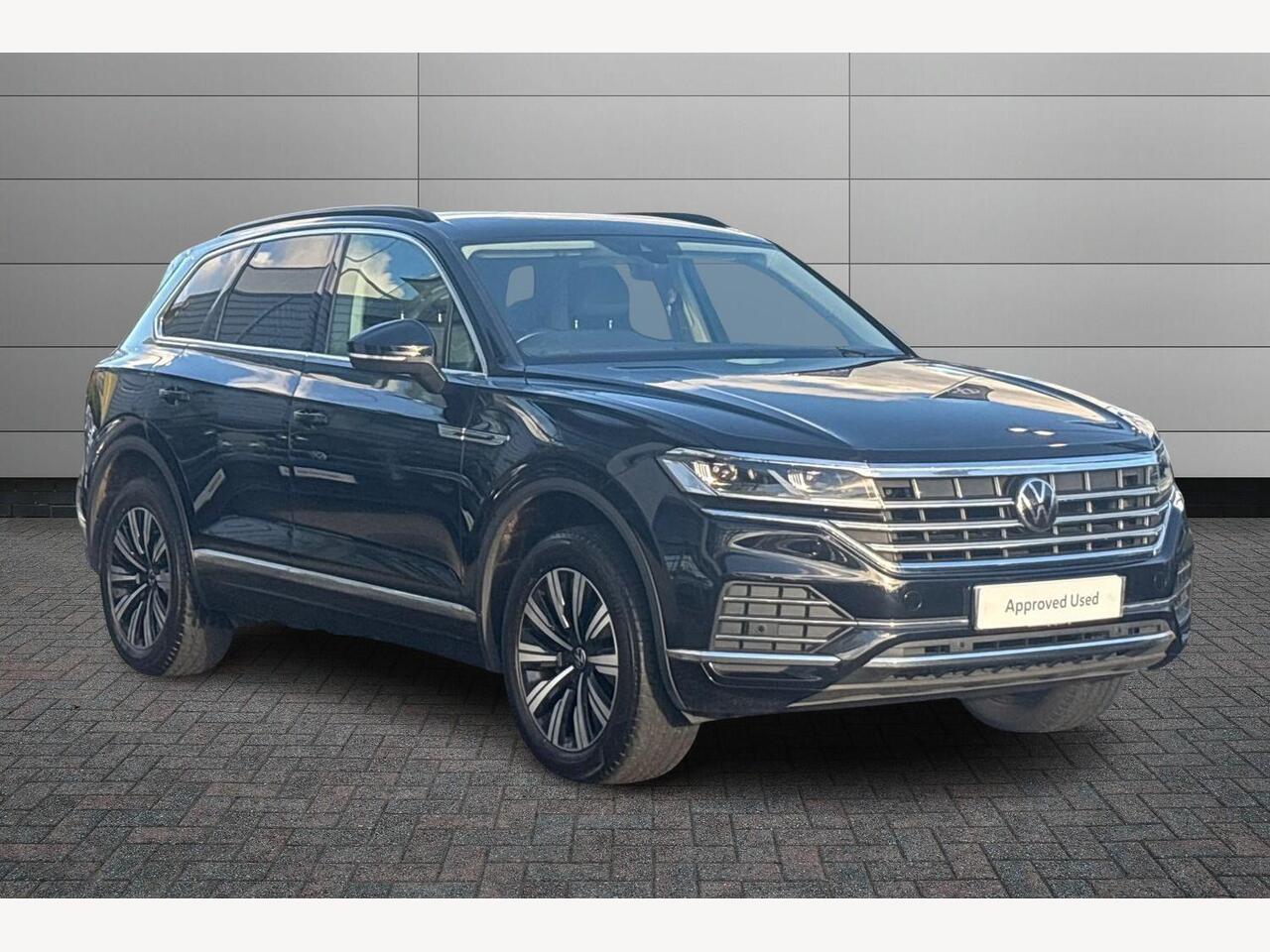 Main listing image - Volkswagen Touareg