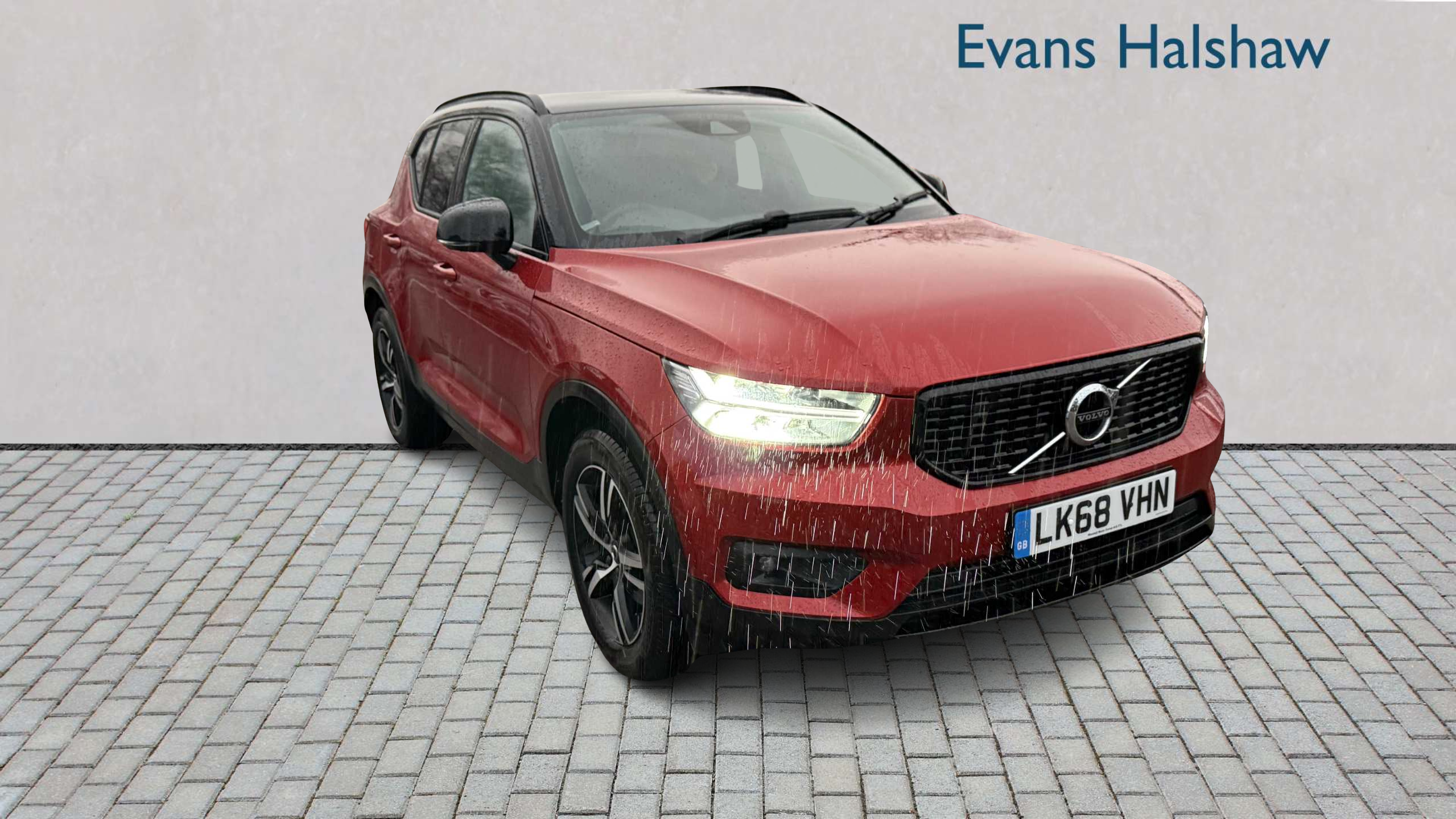 Main listing image - Volvo XC40