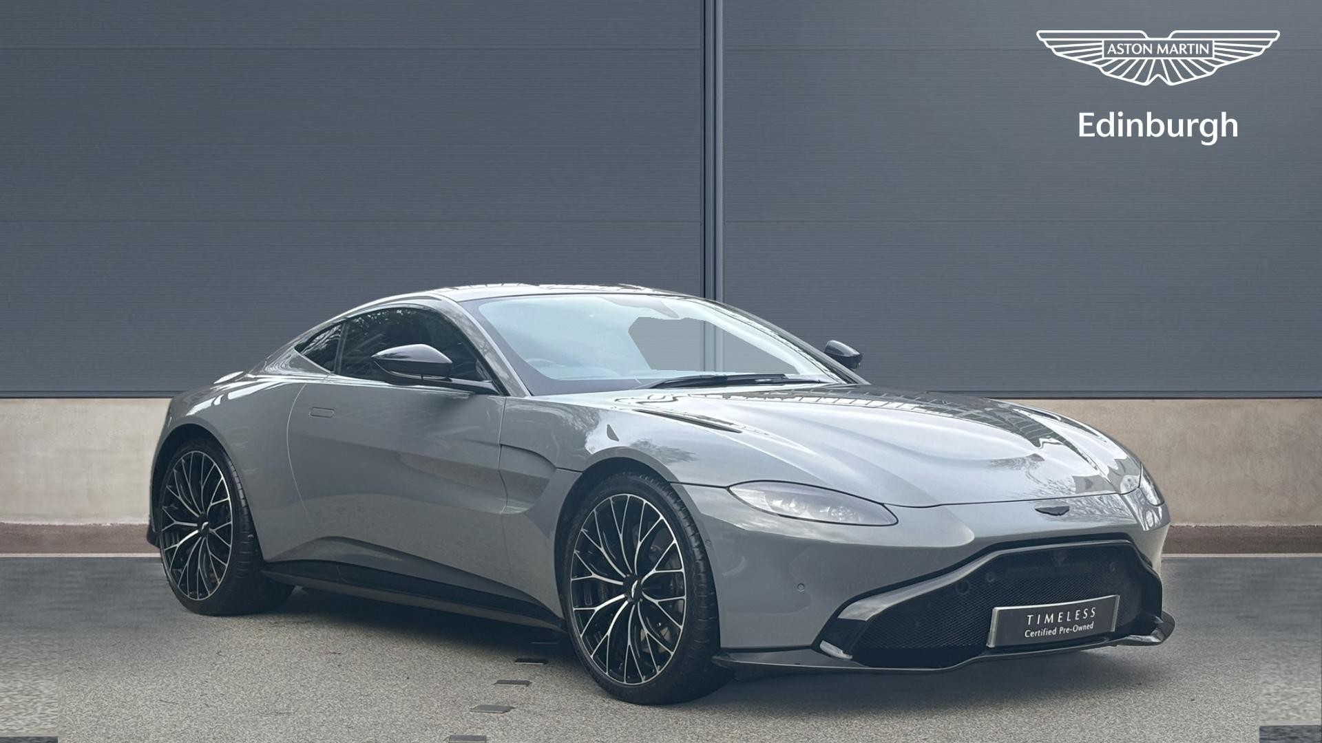 Main listing image - Aston Martin Vantage