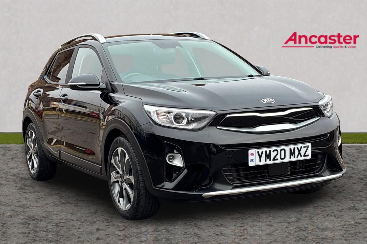 Main listing image - Kia Stonic