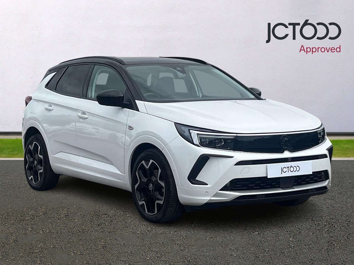 Main listing image - Vauxhall Grandland